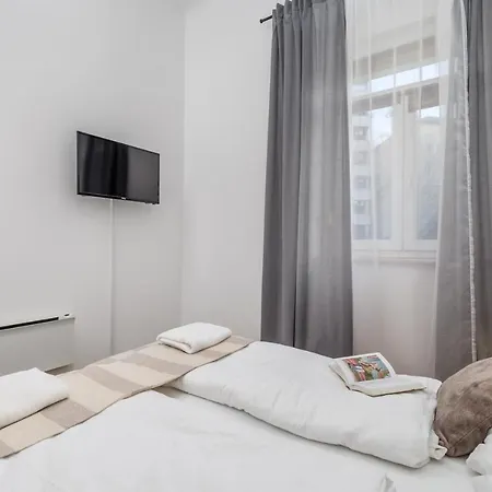 Wien Апартаменты